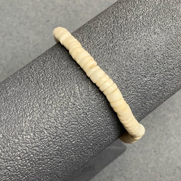 Pooka Shell Beaded Bracelet 7 In White Round Smooth Silver Screw Surfer Unisex - Picture 1 of 4